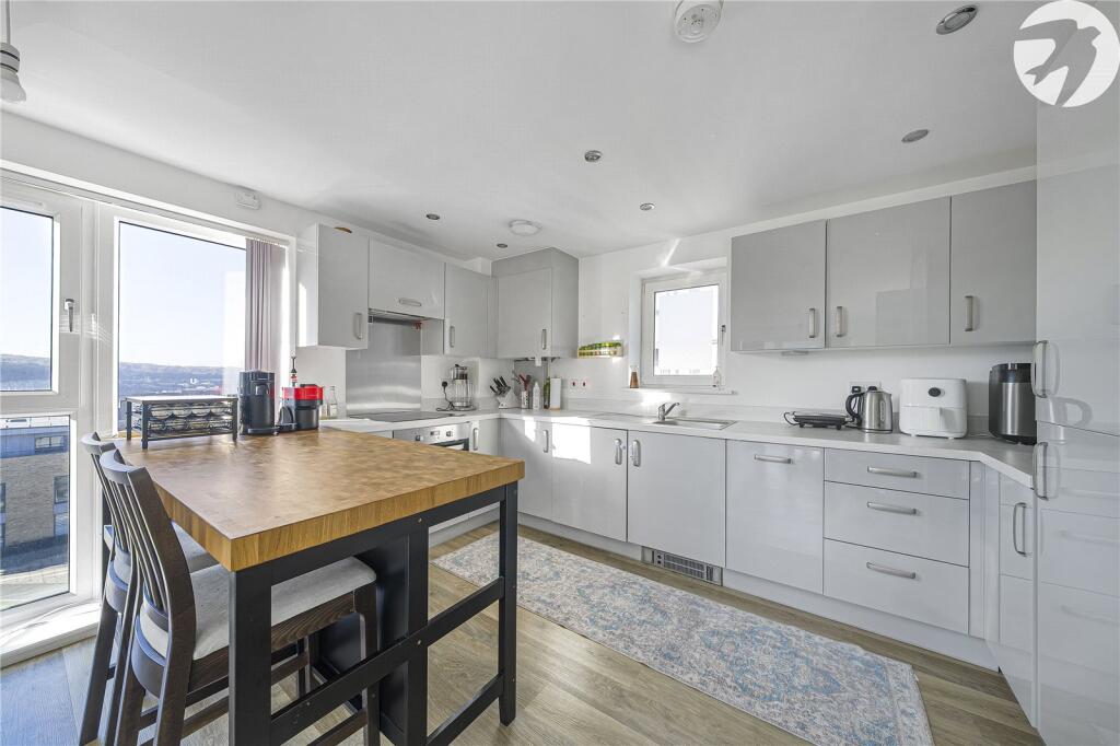Castle Hill Drive, Castle Hill, Ebbsfleet Valley, Swanscombe, DA10 - View 3