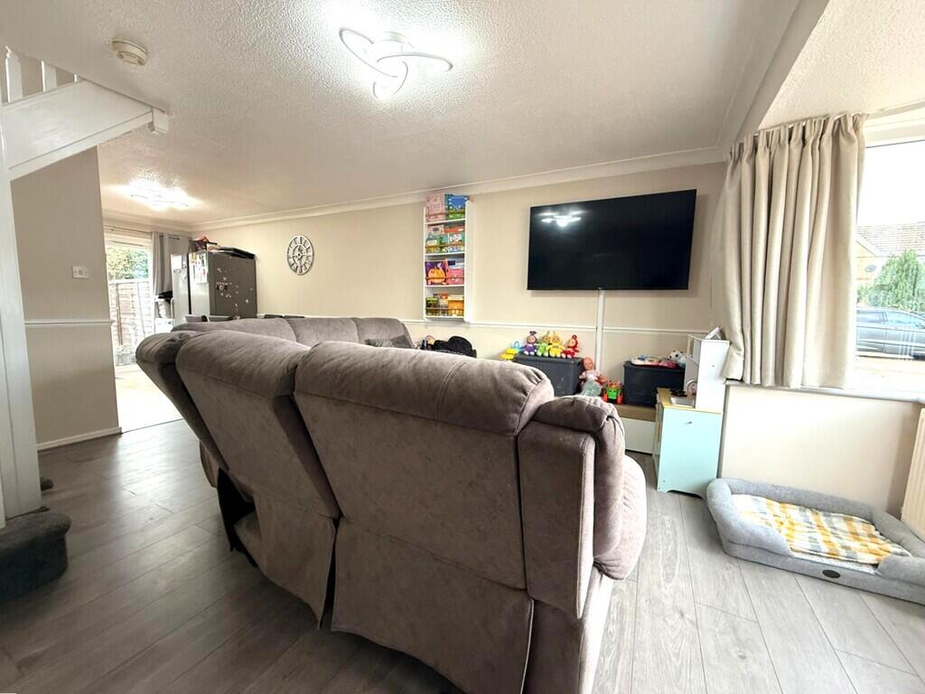 Mayfly Close, Chatteris, Cambs., PE16 6PF photo 4