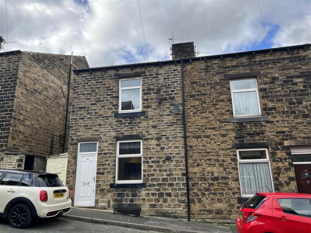 Main image of property: Bracewell Street,,keighley