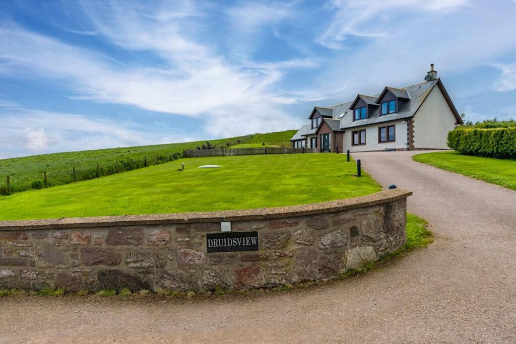 Druidsview, Stonehaven, Aberdeenshire, AB39 - View 2
