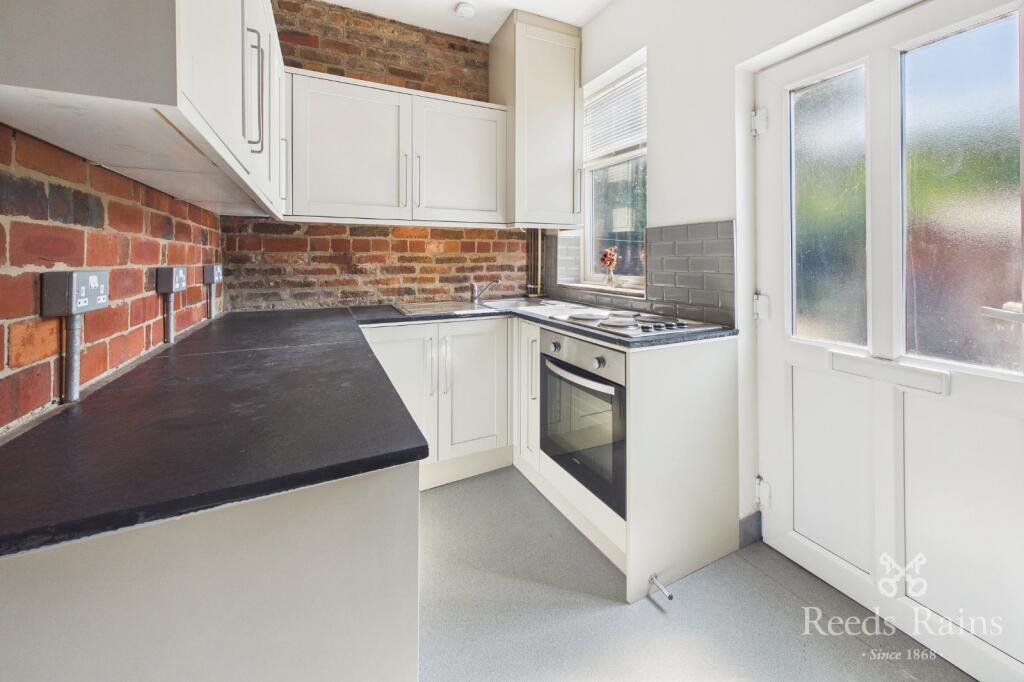 House in Wakefield - View 3