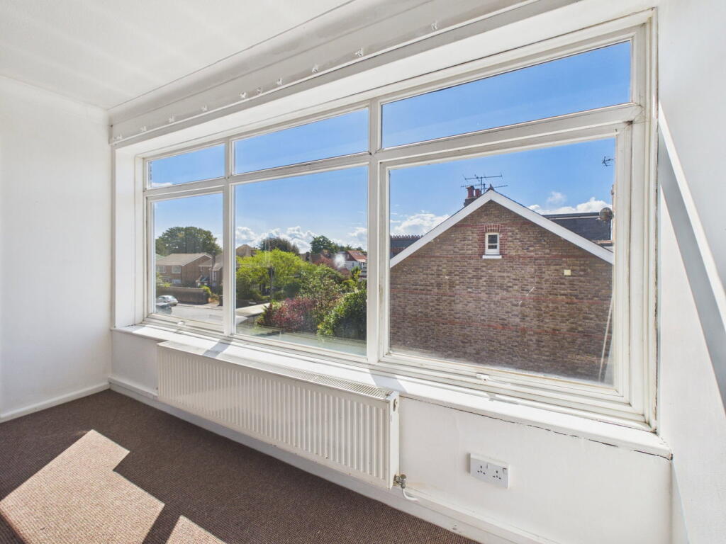 Apartment in Brighton - View 4