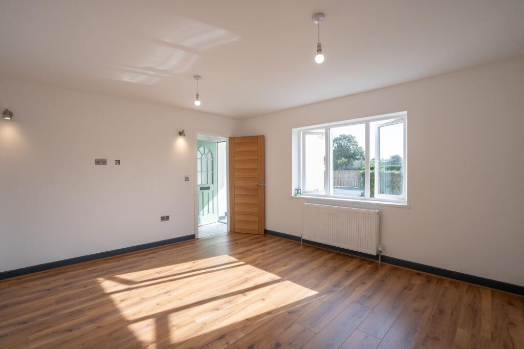 Kineton Lane, Hockley Heath, B94 photo 5