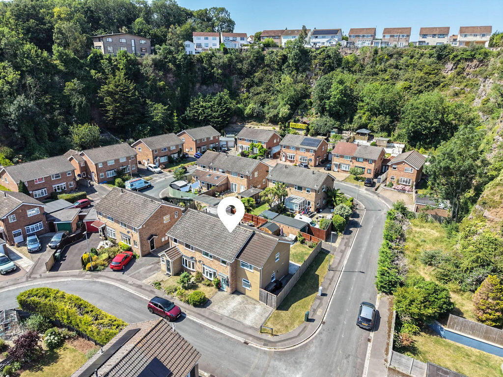 Prescot Close, Ashbury Park - IMMACULATE HOME - View 2