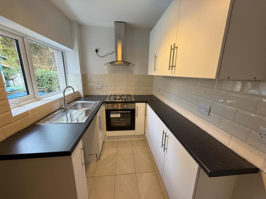 Main image of property: *2 Bed* Lord Street, Mansfield