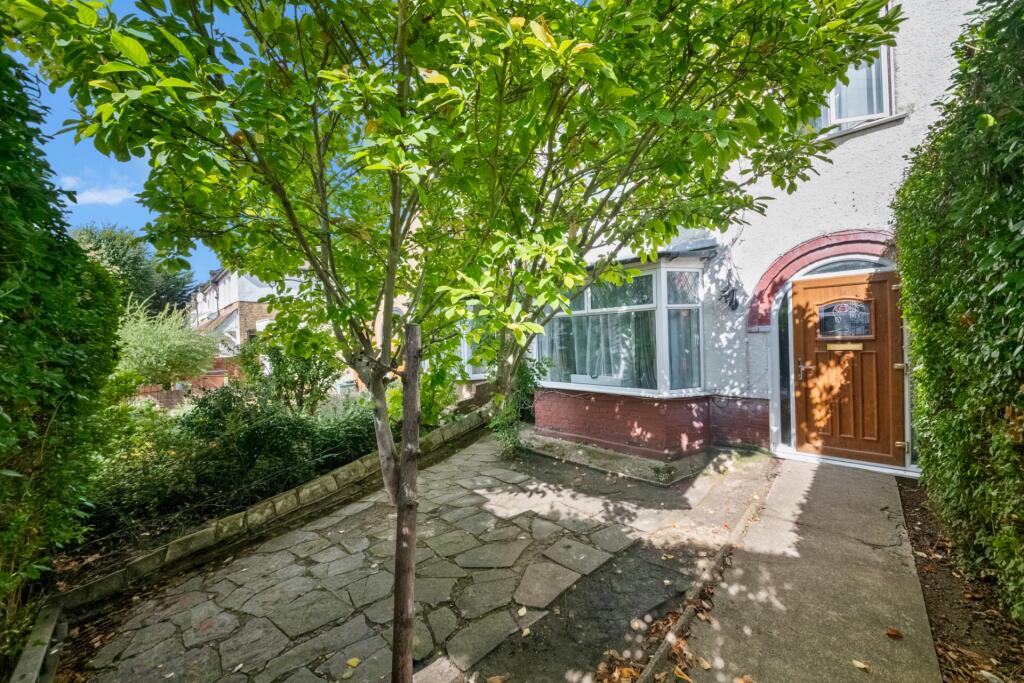 Main image of property: Queens Avenue, Greenford, UB6