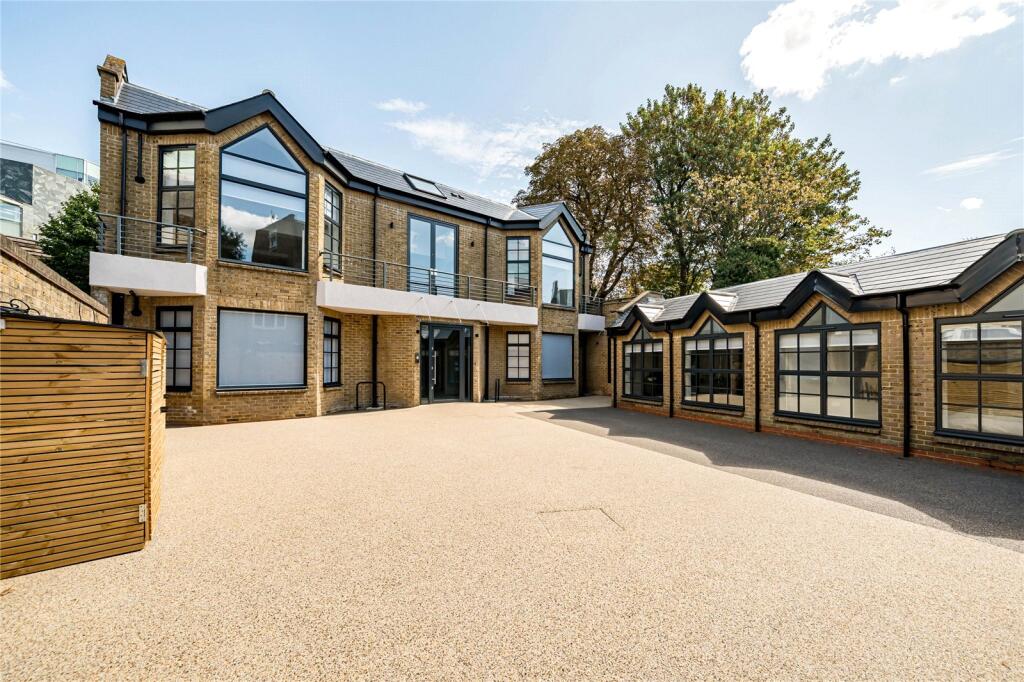 Main image of property: Caxton Gate, 32 Caxton Road, London, W12