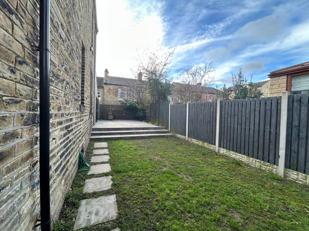 Additional image 26 of Whitcliffe Rd, Cleckheaton, BD19