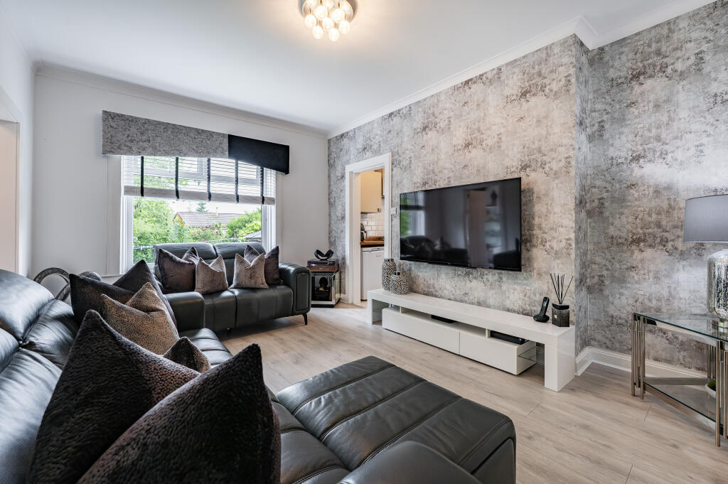 Apartment in Glasgow - View 3
