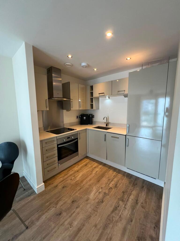 Apartment in Gillingham, Medway - View 4
