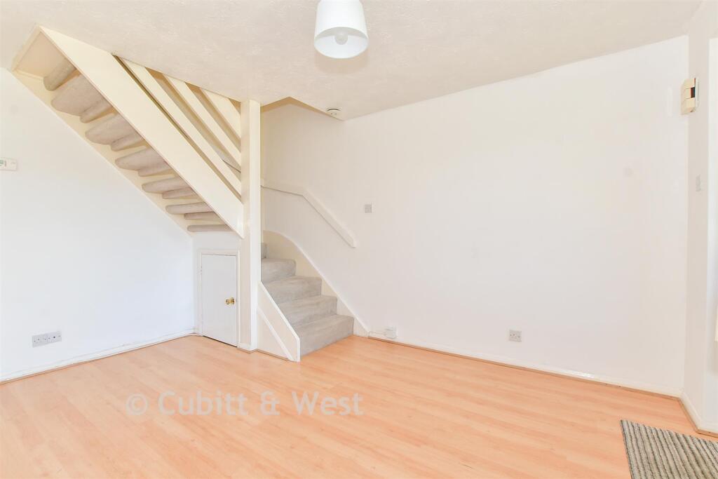 House in Redhill - View 4