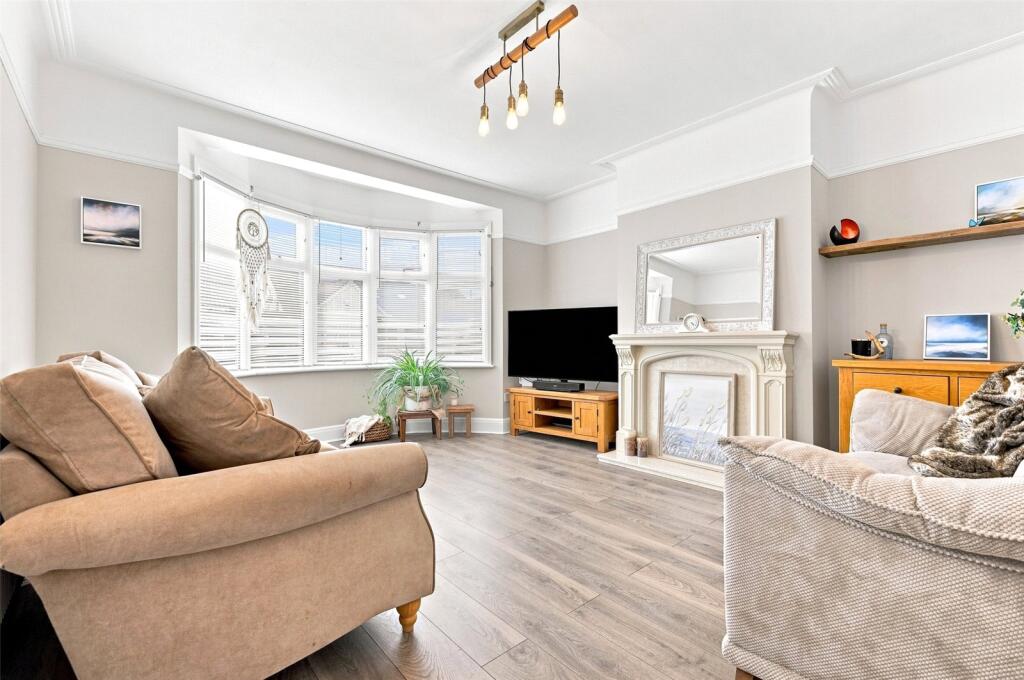 House in Southend-on-Sea - View 5