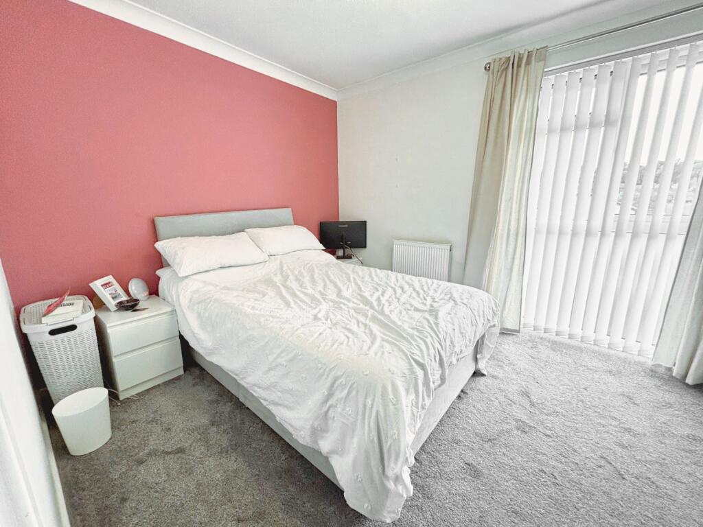 House in Redhill - More