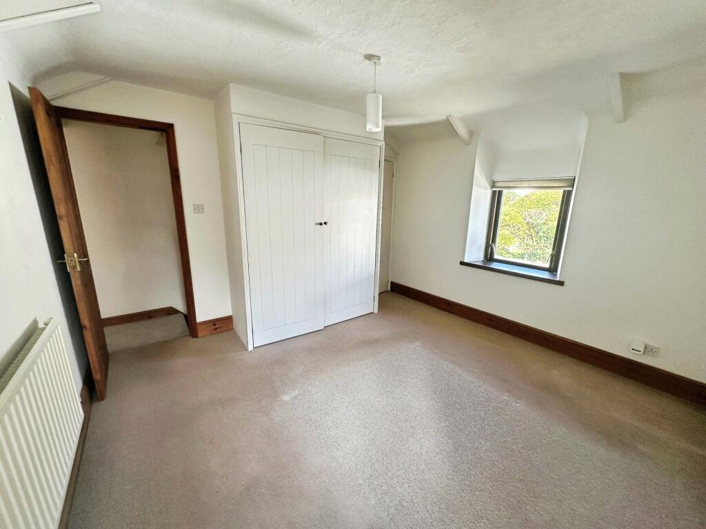 House in Truro - View 5