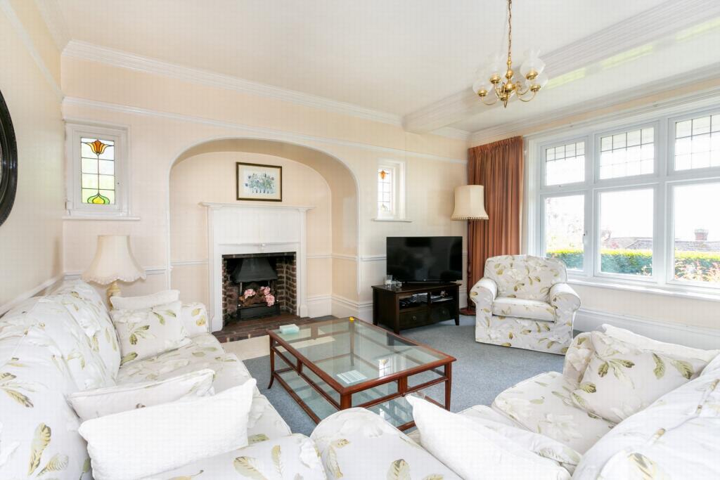 North Road, Hythe, CT21 photo 4