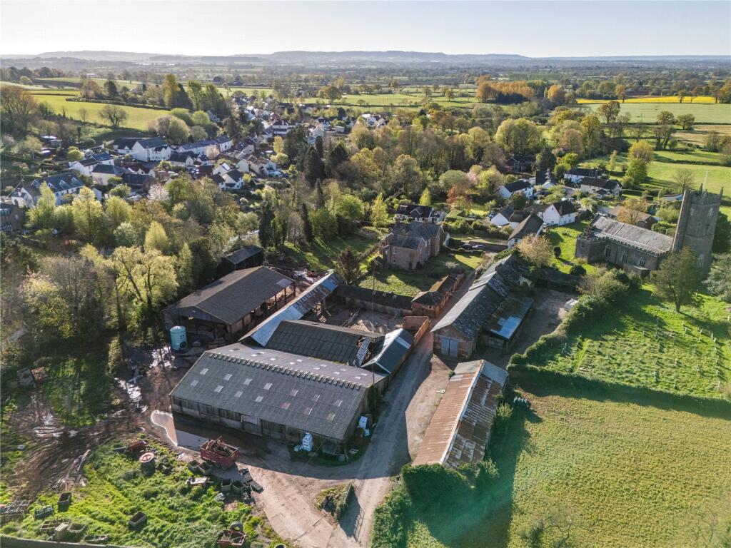 Studio house on Halberton Court Farm, Halberton, Tiverton, EX16, £2,500,000