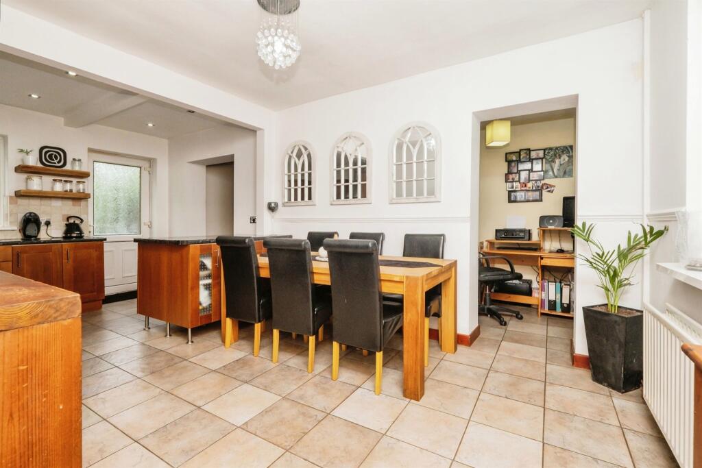 House in Birmingham, Newton - View 5