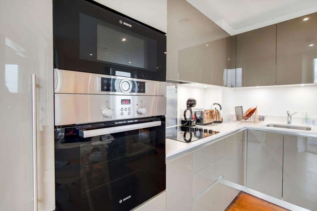 Apartment in London - View 4