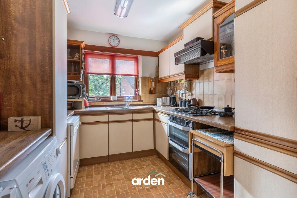 Linthurst Newtown, Blackwell, B60 photo 5