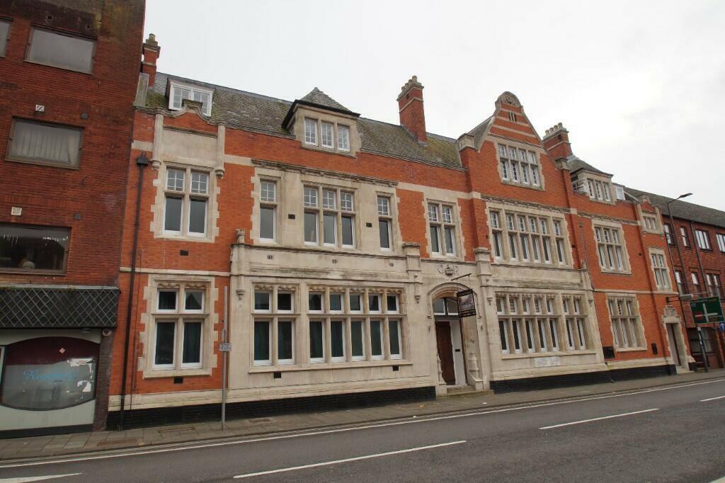 Main image of property: Bedford Suites BS1N, 16 Dame Alice Street, Bedford, Bedfordshire, MK40 - £950 PCM
