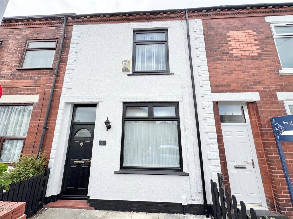 Main image of property: Poplar Street, Leigh