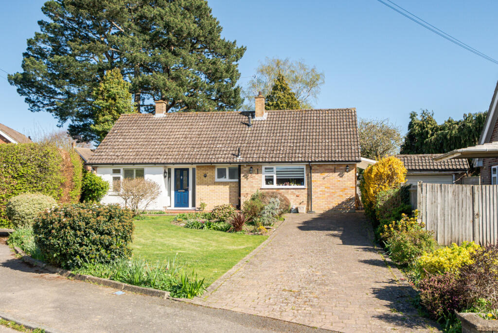 Main image of property: Stonehill Close, Great Bookham, Leatherhead, KT23