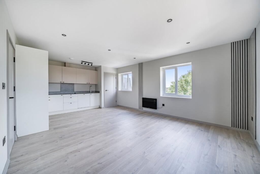 Main image of property: Kingston Road, Staines-upon-Thames, Surrey, TW18