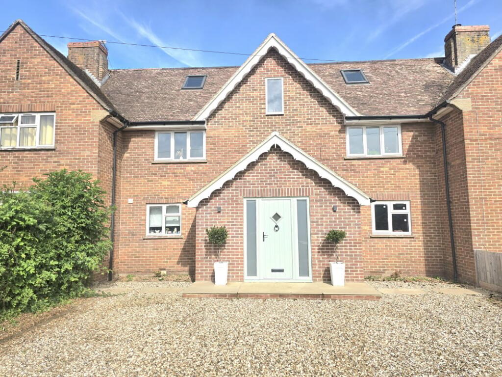 Main image of property: Farm Lane, Great Bedwyn, SN8