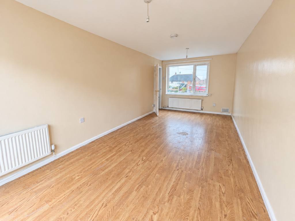 House in Newport - View 5