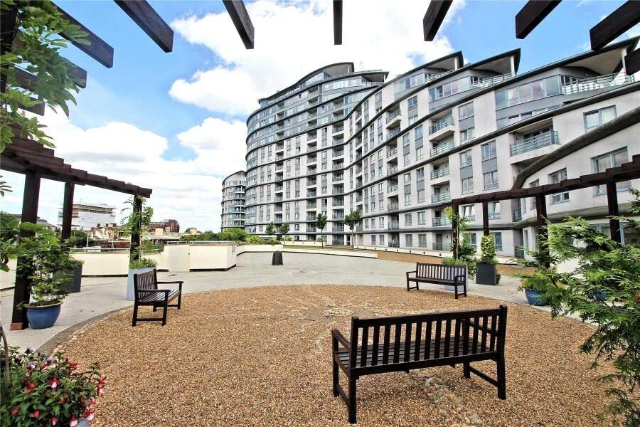 Apartment in Guildford - View 3