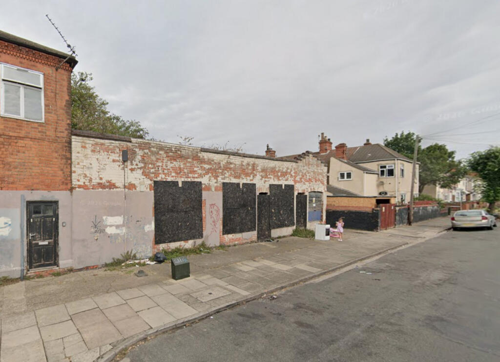 Main image of property: Grimsby Road, Cleethorpes, DN35 7