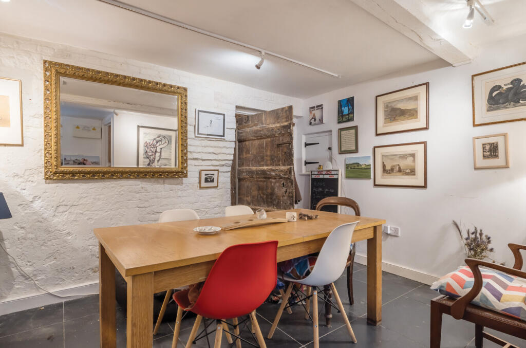 House in Winchester, West Meon - View 5
