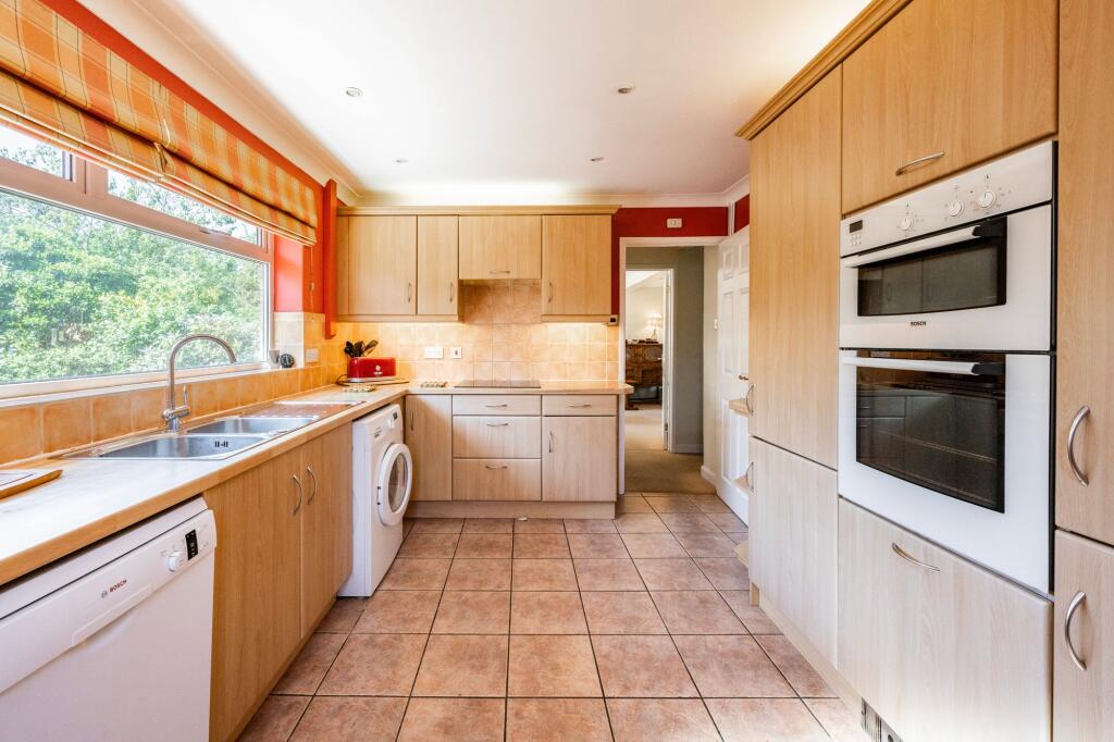 20 Brent Avenue photo 4
