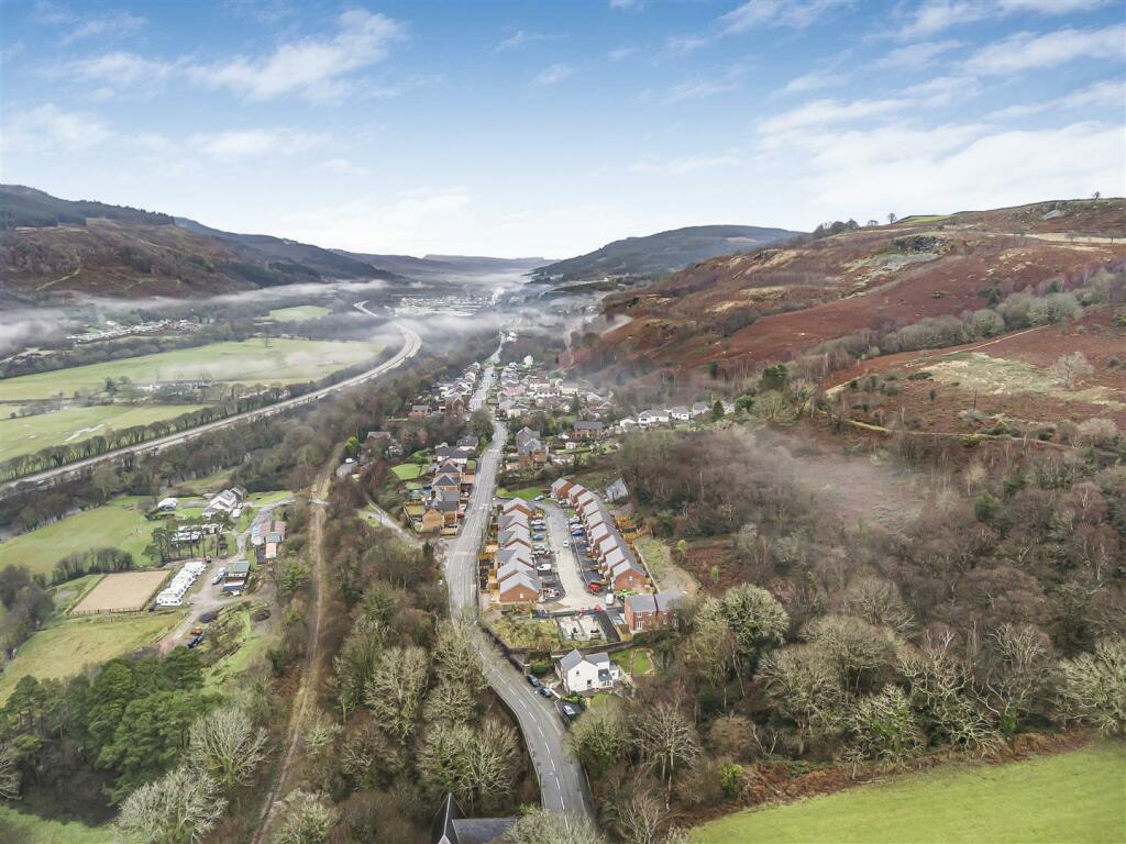 Main image of property: Clos Yr Ysgol, Clyne, Neath