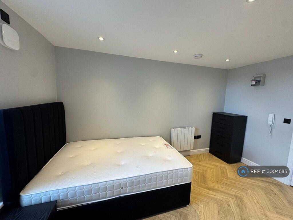 Apartment in Doncaster - View 2