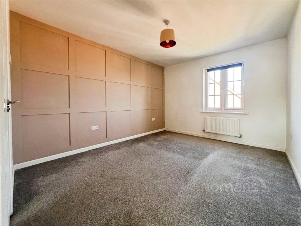 Apartment in Aldershot - View 2