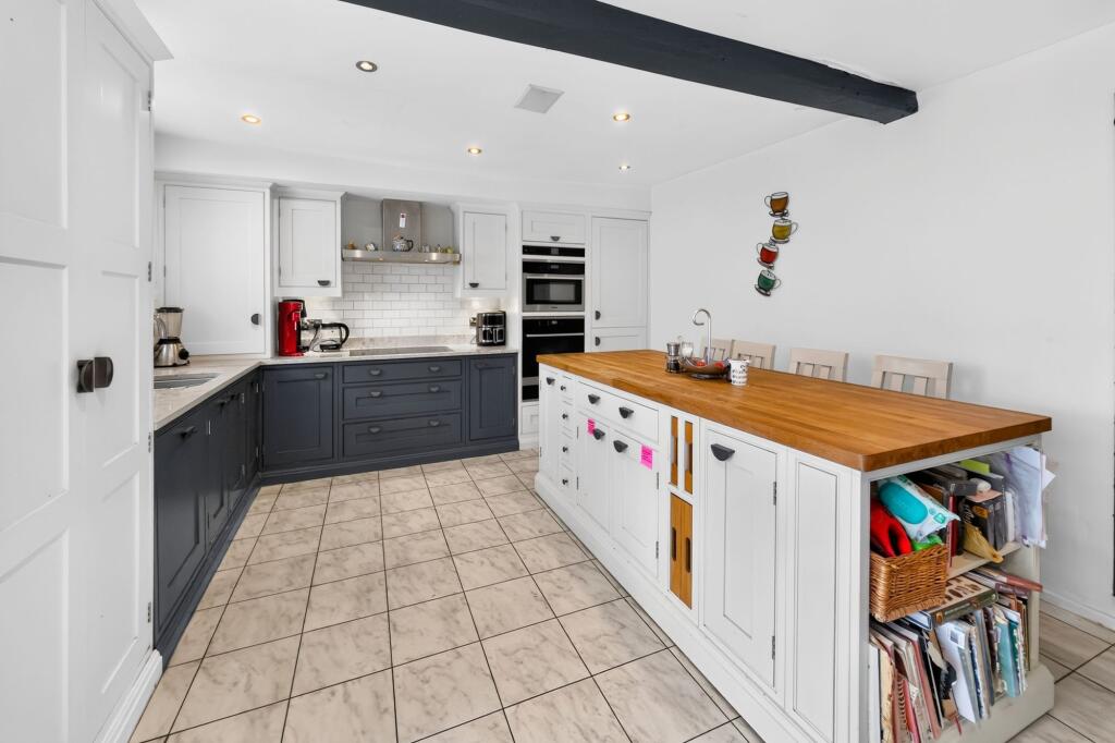 House in Pershore - View 3