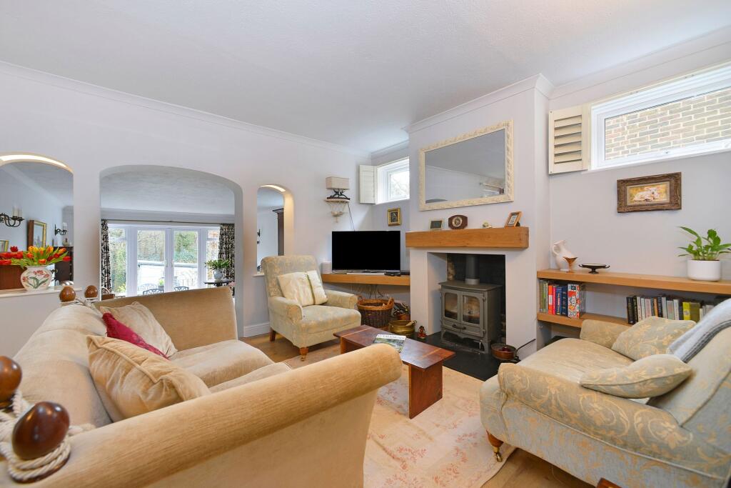House in Horsham, Rudgwick - View 2