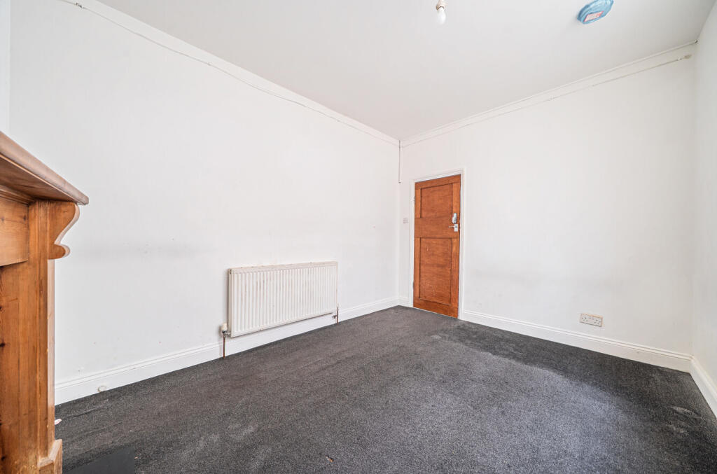 House in Portsmouth - View 5
