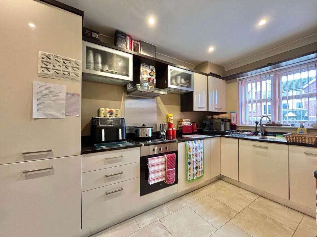 House in Ashfield, Titchfield, Hucknall - View 3