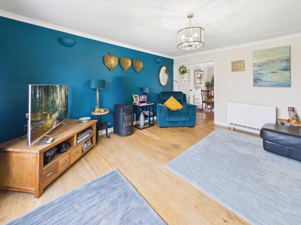House in Tempsford, Central Bedfordshire - View 5