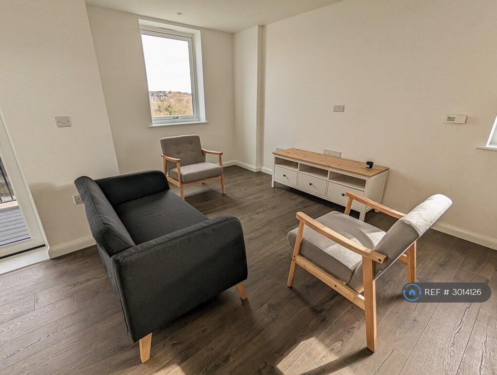 Apartment in Dartford, Kent - View 5