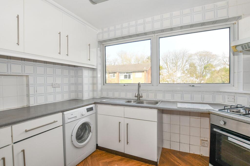 Additional image 4 of Abbots Park, St. Albans, AL1