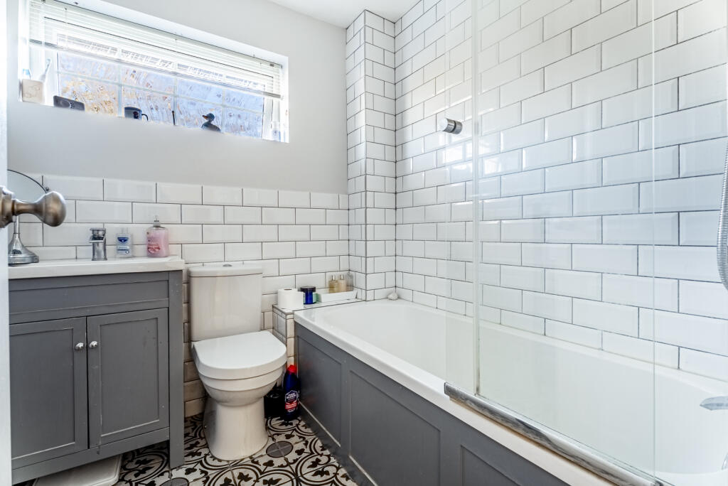 Additional image 11 of Craiglands, St. Albans, Hertfordshire, AL4