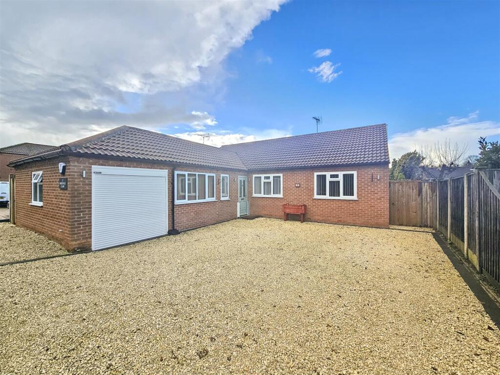 Main image of property: Merevale Close, Lowdham, Nottingham