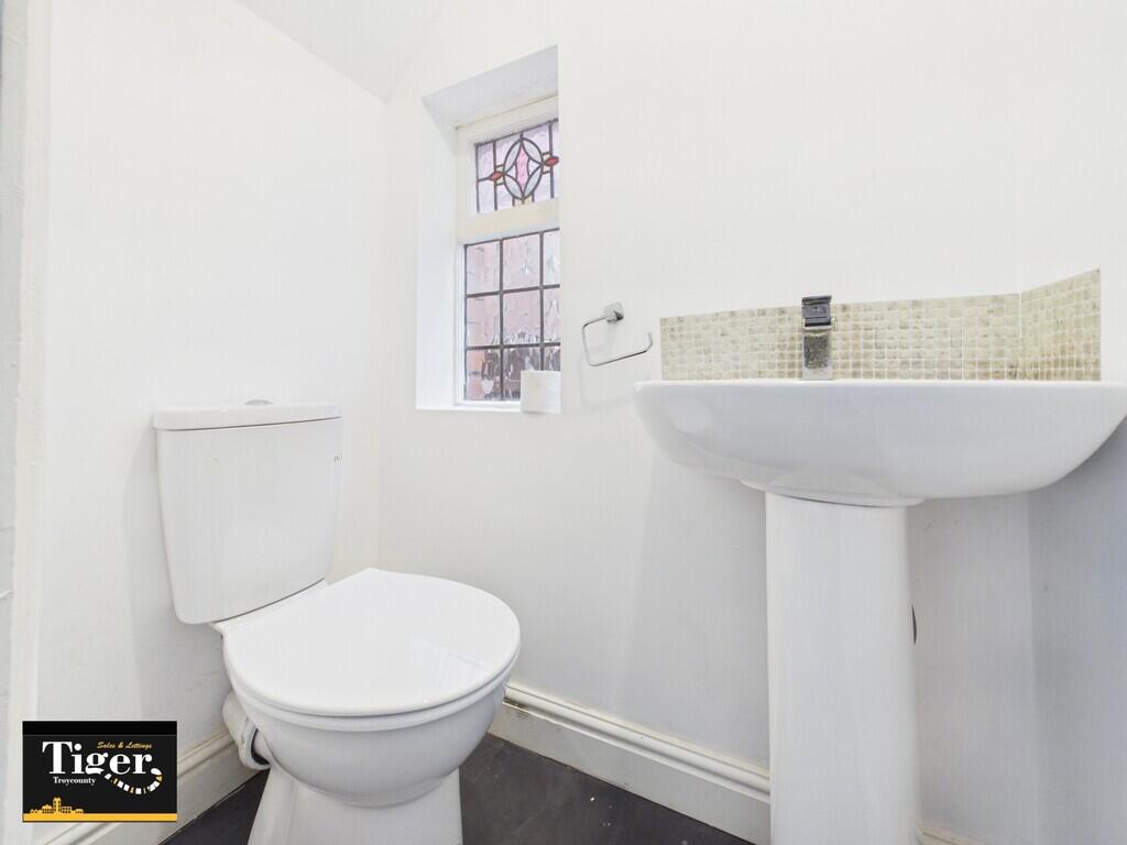 House in Blackpool, Marton - More