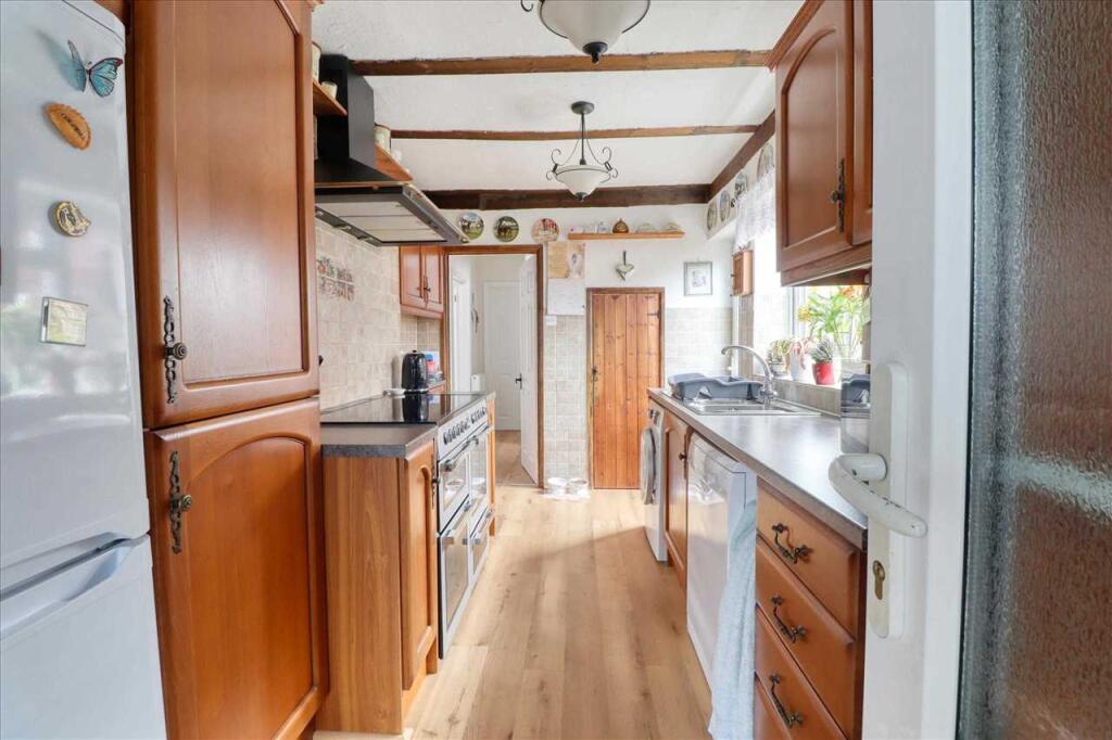 House in Clacton-on-Sea, Great Clacton - View 3