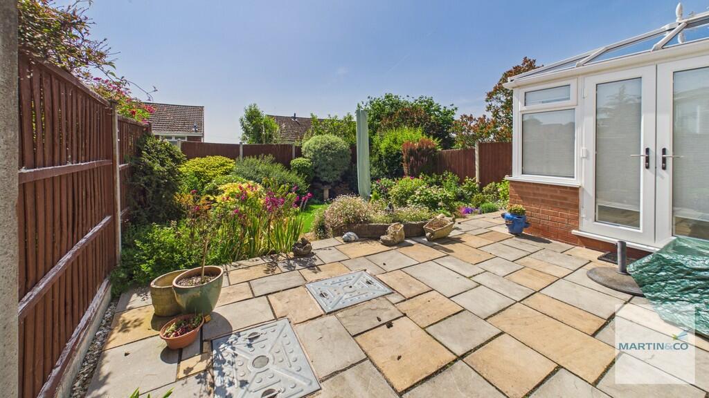 House in Tamworth, Staffordshire - More