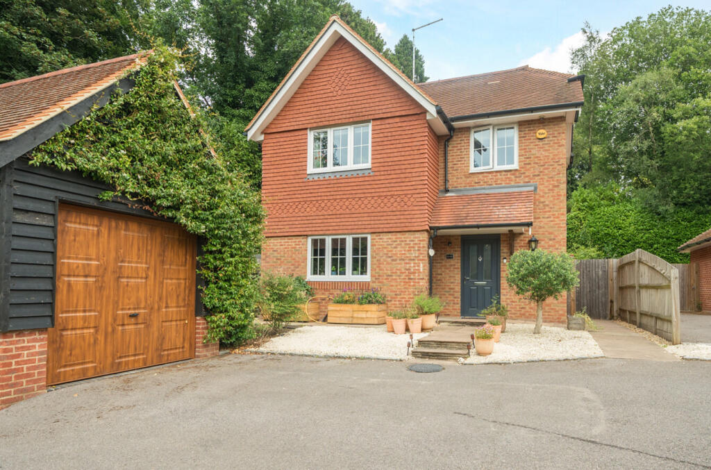 Main image of property: Tilford Road, Hindhead, Surrey, GU26