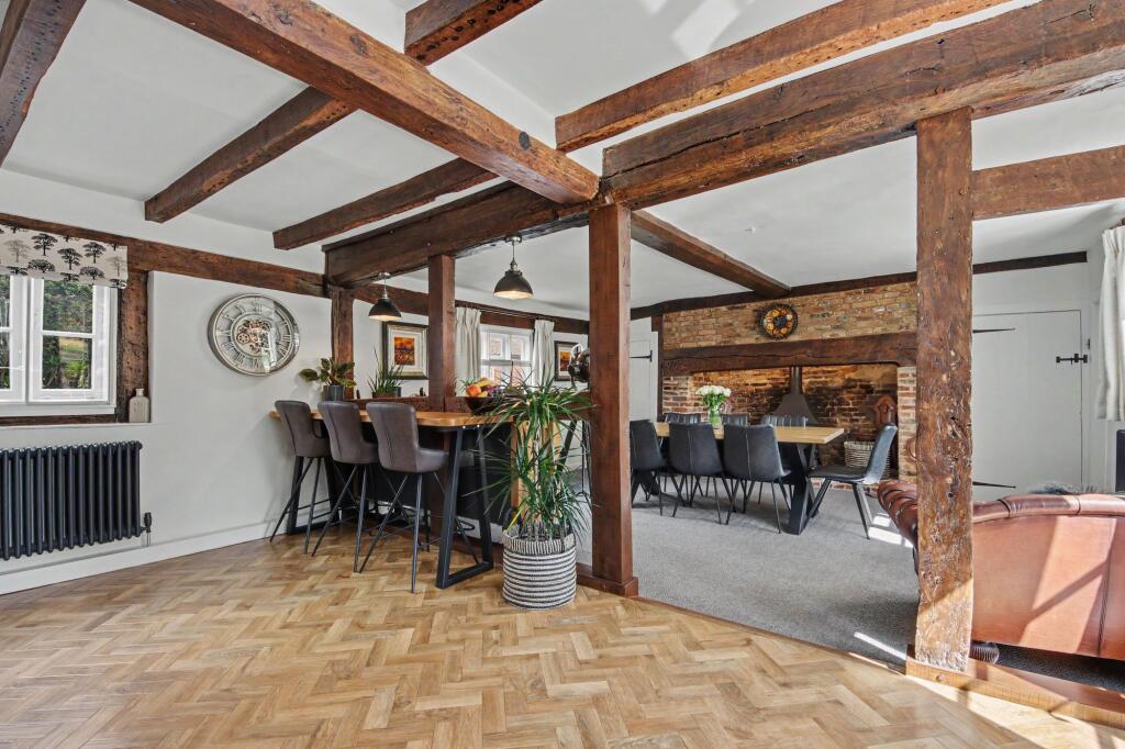 House in Southampton - More